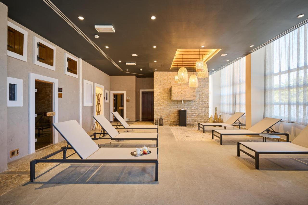 Garden Plava Laguna Hotel 4*